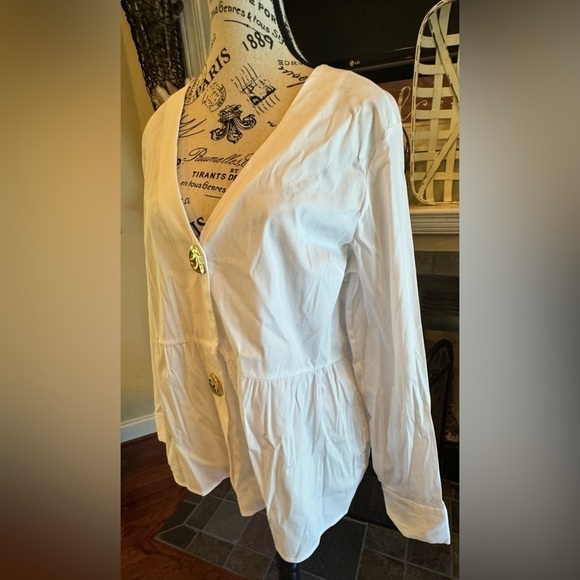 Soft Surroundings Lola Blouse Large White Lightweight Gold Buttons V-Neck Tiered - Picture 3 of 7